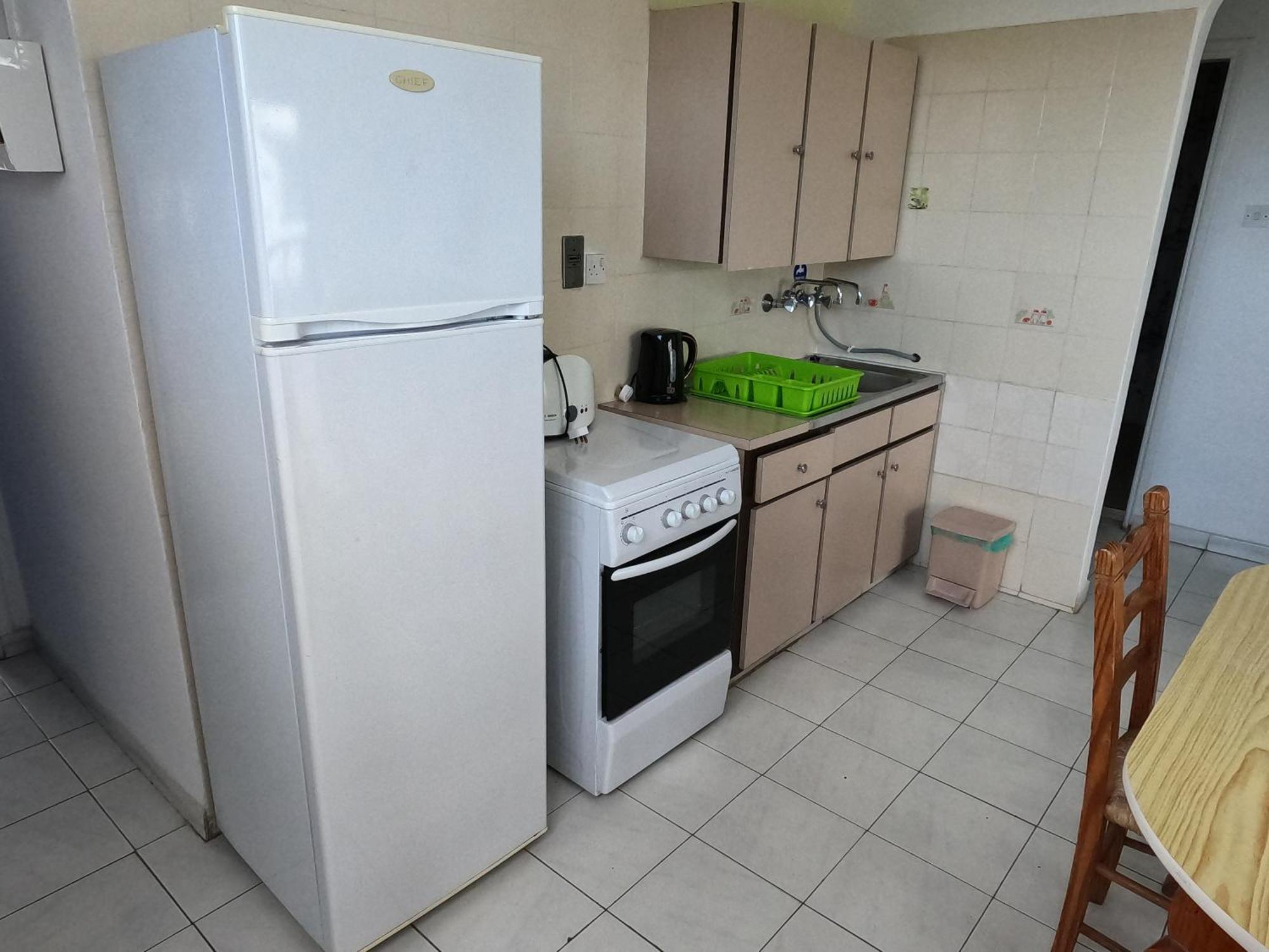 Island Budget Apartments Paphos Exteriör bild